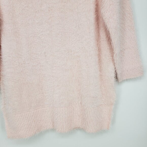 3/$25 Venus Fuzzy Relaxed Fit Tunic Sweater M Womens Light Pink - Picture 4 of 10